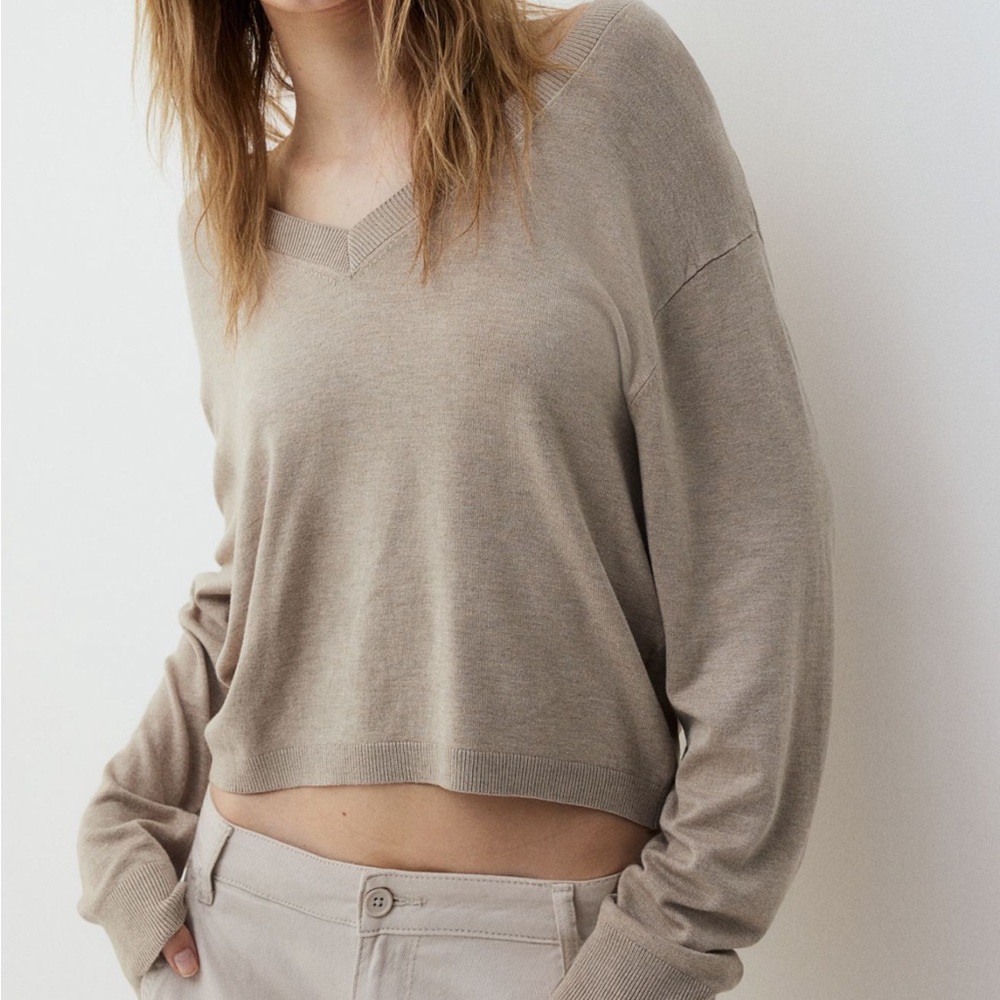 H&M Beige V-Neck Lightweight Sweater